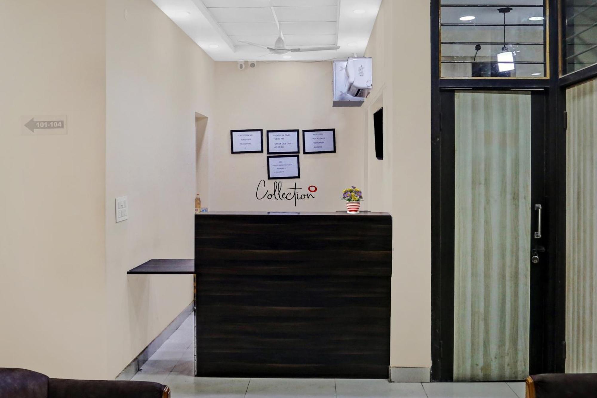 Collection O Metro View Ashok Vihar Near Shalimar Bagh Metro Station